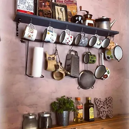 Tunnelmallinen Ilmastoitu Jaervenrantahuvila Вилла *