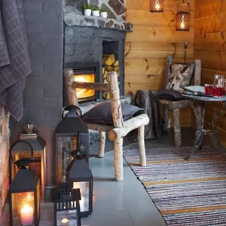 Tunnelmallinen Ilmastoitu Jaervenrantahuvila Villa *